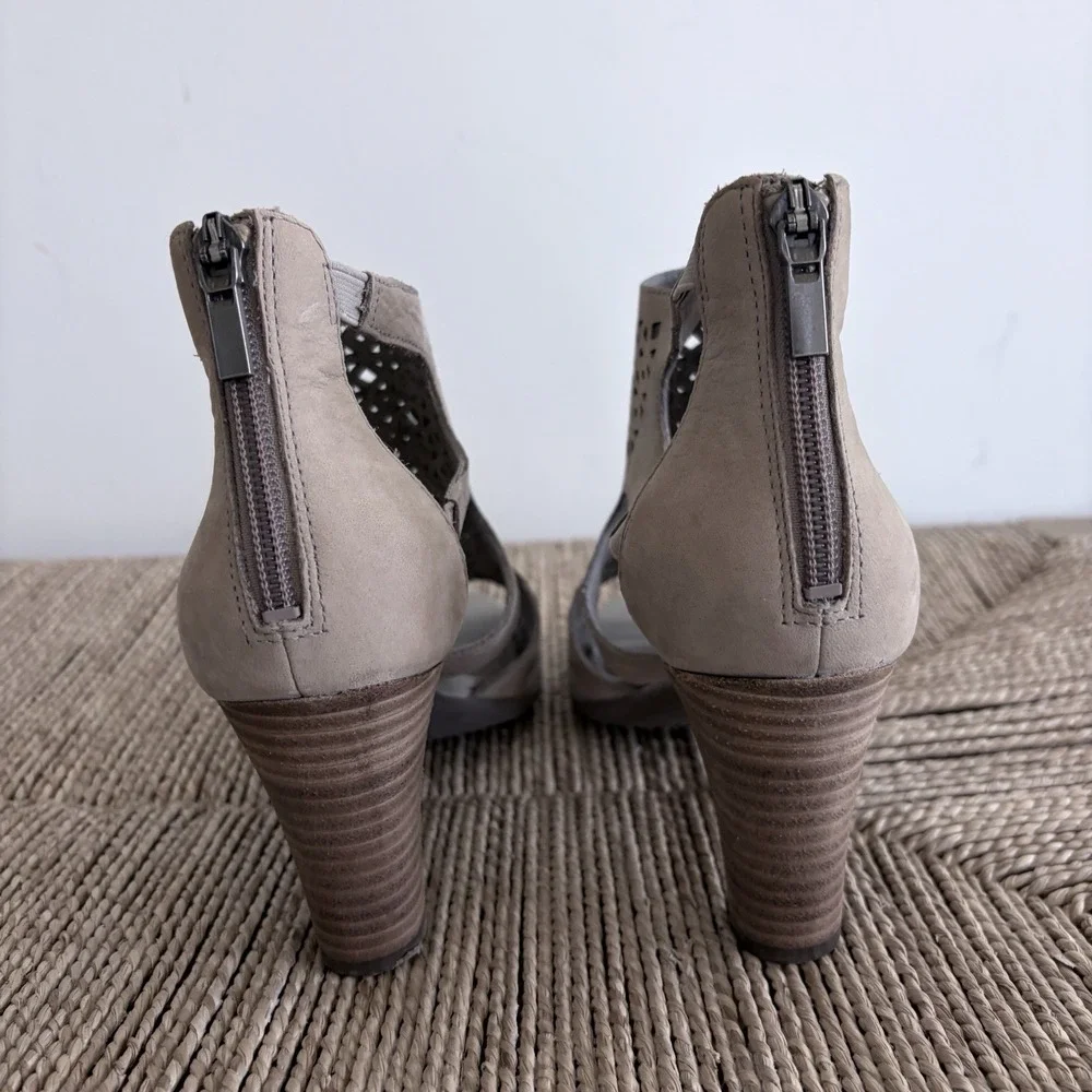 Rockport Taupe Suede Laser Cut Peep Toe Leather Ankle Bootie Heels Sz 8.5 EU‎ 39